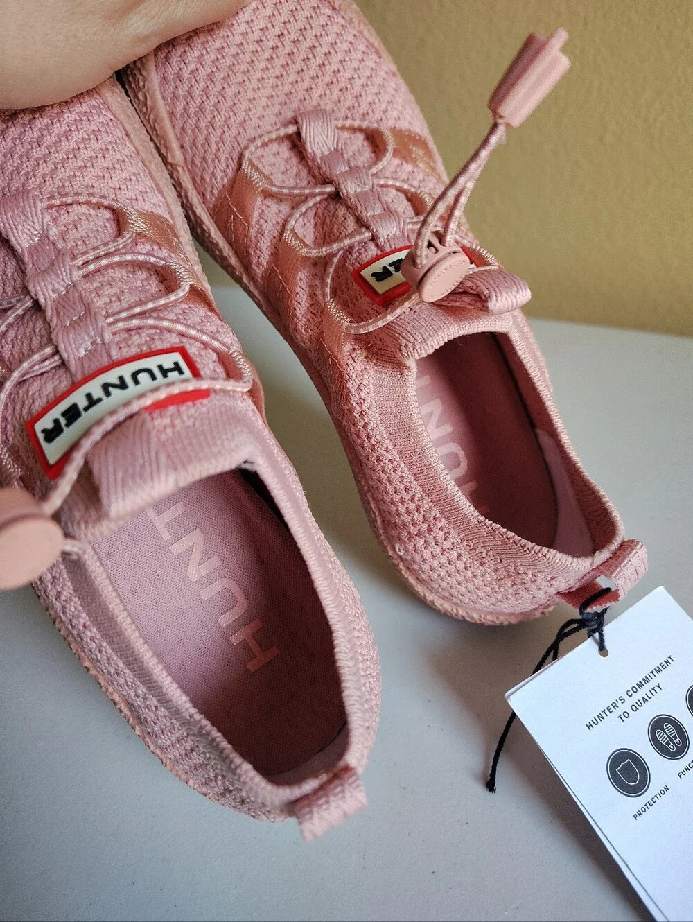 HUNTER Kids Vin Casual Slip-On Water Shoes Medium Pink Knit Size 3 NWT